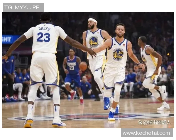 76人勇士巅峰对决全场直播精彩瞬间回顾与分析