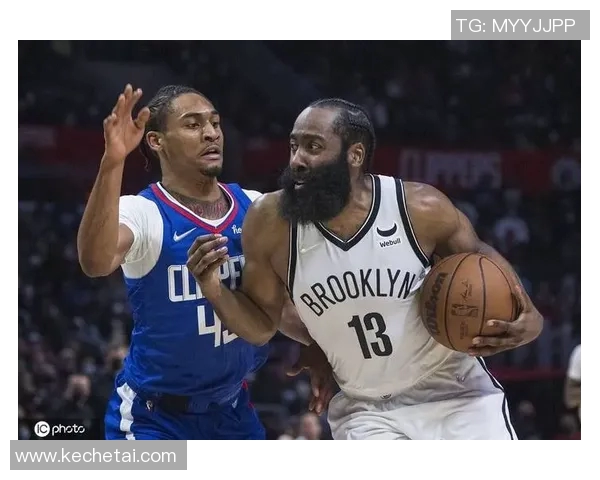 快船与爵士对决中犯规次数分析及其对比赛结果的影响