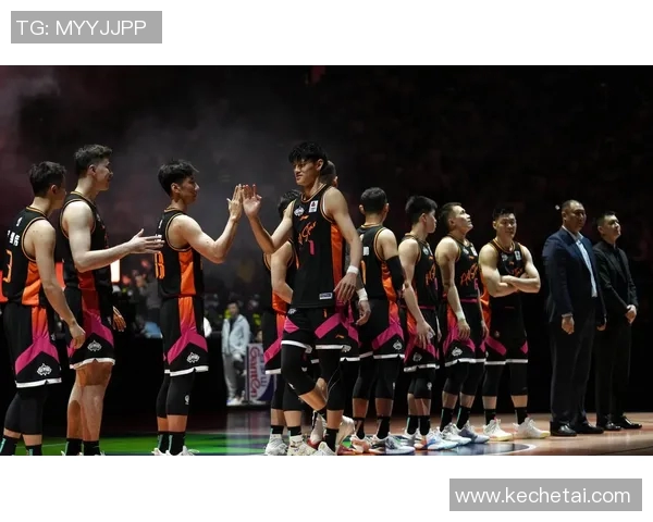 吴冠希的篮球之路：从青涩少年到CBA明星的奋斗历程与成长故事