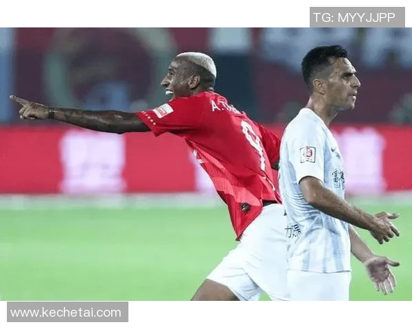 墨尔本胜利与首尔FC激战正酣比分悬念引发球迷热议 墨尔本胜利与首尔FC激战正酣比分悬念引发球迷热议