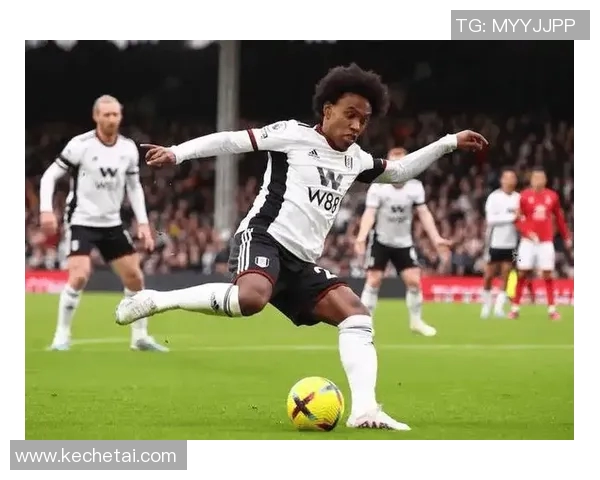 普马斯与坦皮科的精彩对决揭示了球队实力与战术的较量 普马斯与坦皮科的精彩对决揭示了球队实力与战术的较量