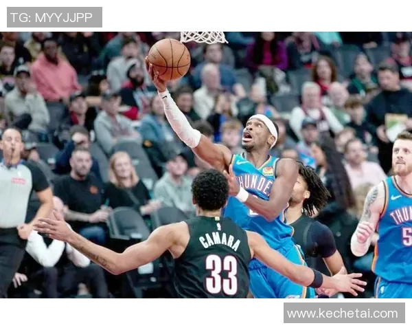 雷霆与开拓者激战四月中旬季后赛精彩回顾与分析